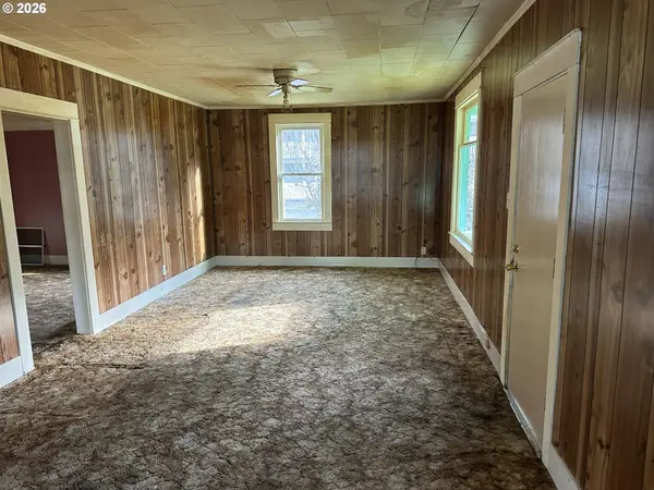 Mill City, OR 97360,475 NE ALDER ST