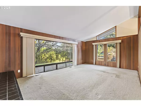 Hillsboro, OR 97123,1745 SE BROOKWOOD AVE