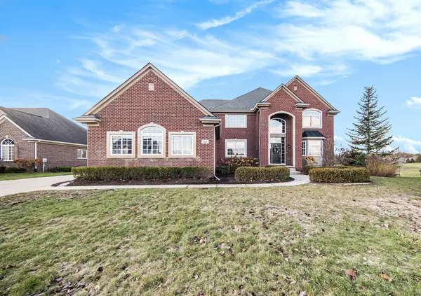 864 Gallery LN, Scio Twp, MI 48103