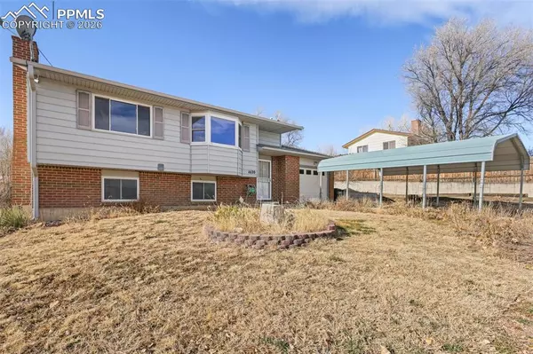 1620 Winnebago RD, Colorado Springs, CO 80915