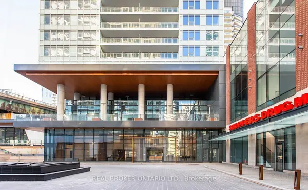 Toronto C01, ON M5V 0N1,17 Bathurst ST #1507