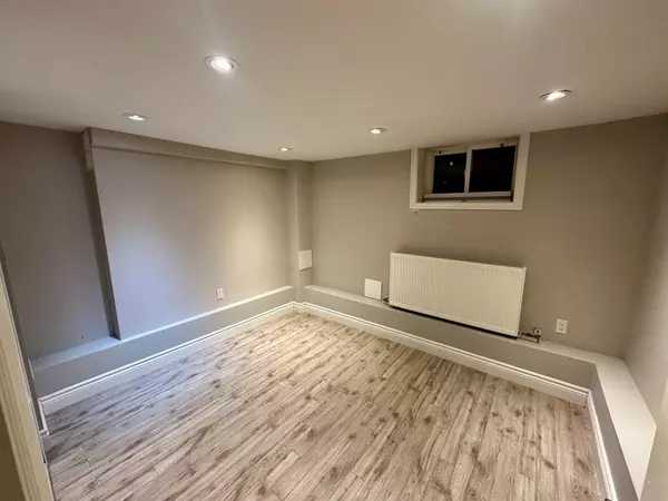 Toronto E01, ON M4J 3M9,66 Condor AVE #Bsmt