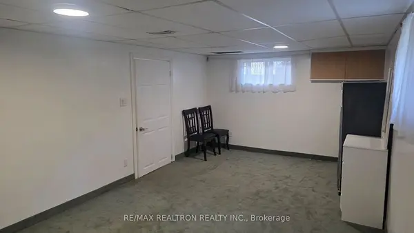 Toronto E09, ON M1G 3J9,57 Copping RD #Bsmnt