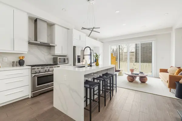 99A Memorial Park AVE, Toronto E03, ON M4J 2K1