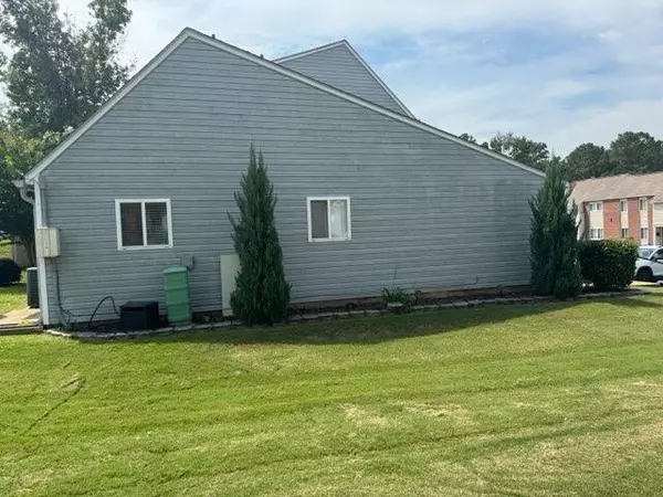 Other City - Not In The State Of Florida, GA 30236,636 North Avenue #5A