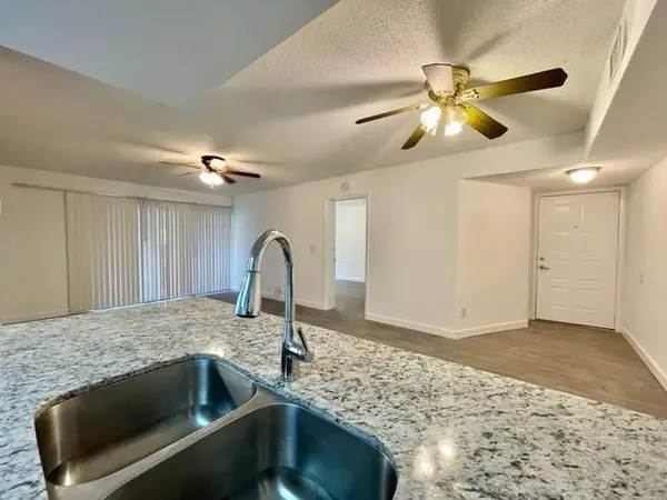 Coral Springs, FL 33071,9022 W Atlantic Blvd #225