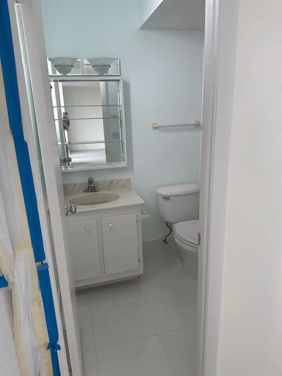 Boca Raton, FL 33487,5301 NW 2nd Ave #PH-D