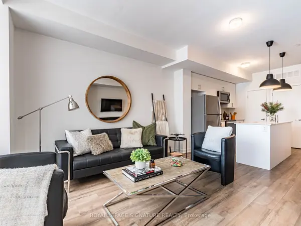 Mississauga, ON L5L 0B9,3425 Ridgeway DR W #10