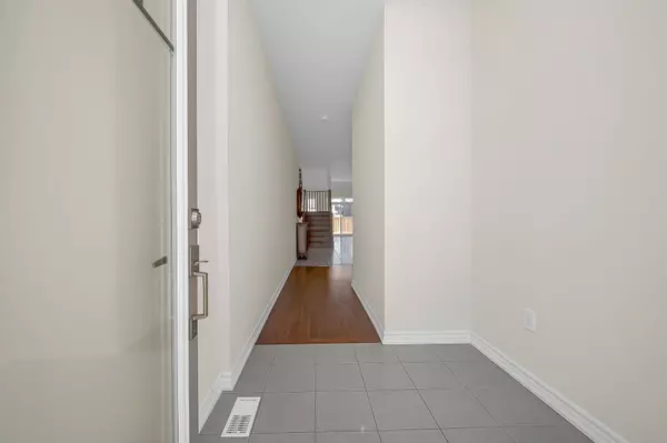 Thorold, ON L2V 0K3,11 Frontier DR