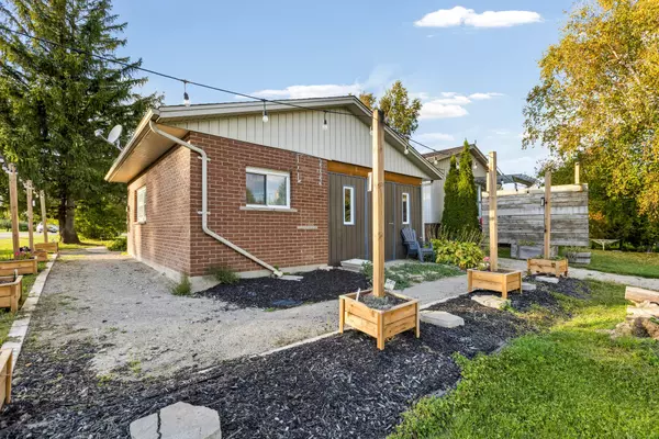 Mapleton, ON N0B 1A0,7429 Sideroad 20 Side Road