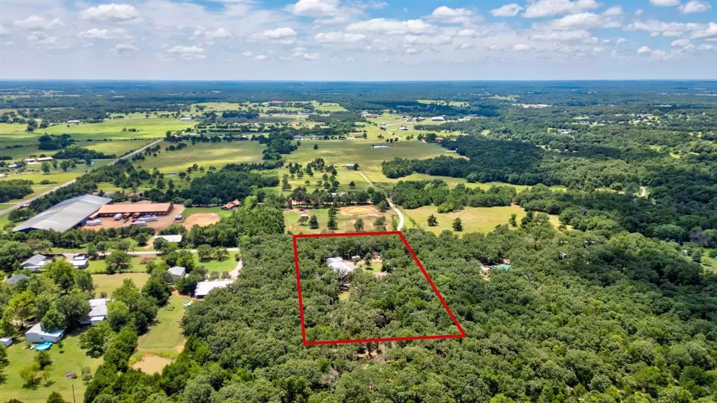 203 Eastern Valley Lane, Whitesboro, TX 76273