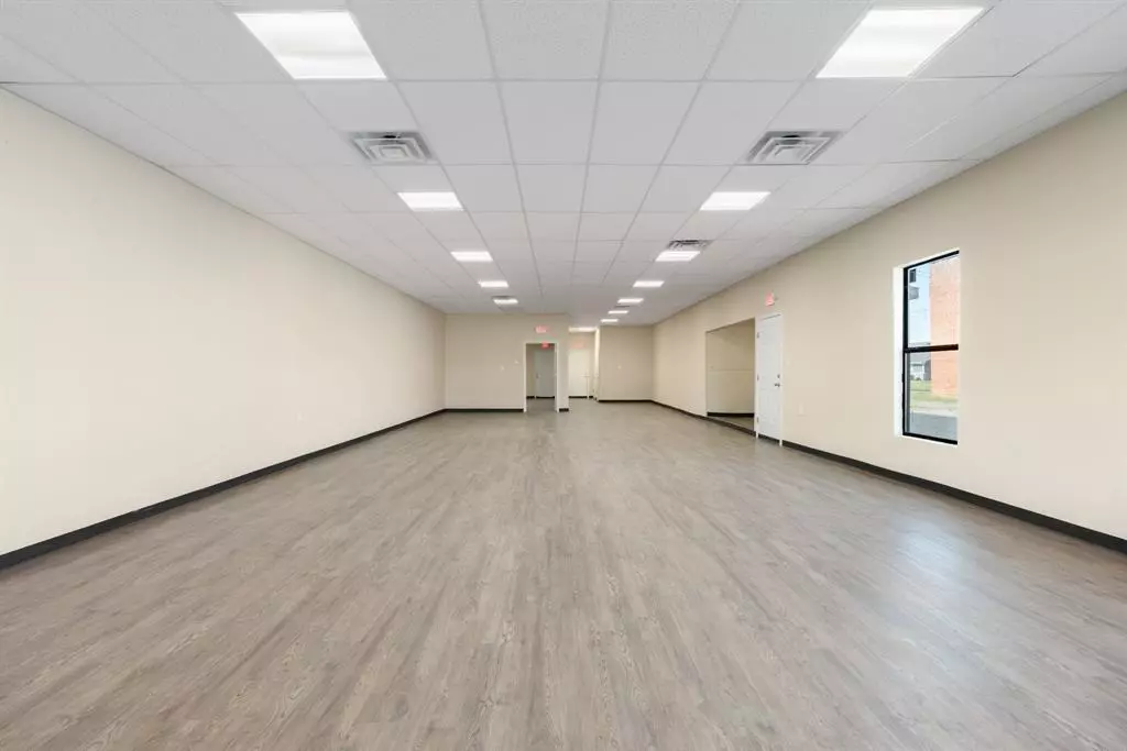 Itasca, TX 76055,109 W Main Street