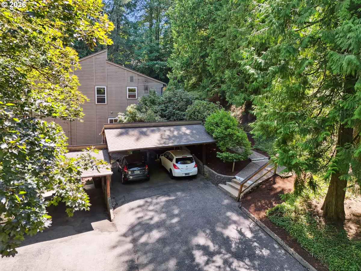 Portland, OR 97219,4594 SW CALDEW ST #A