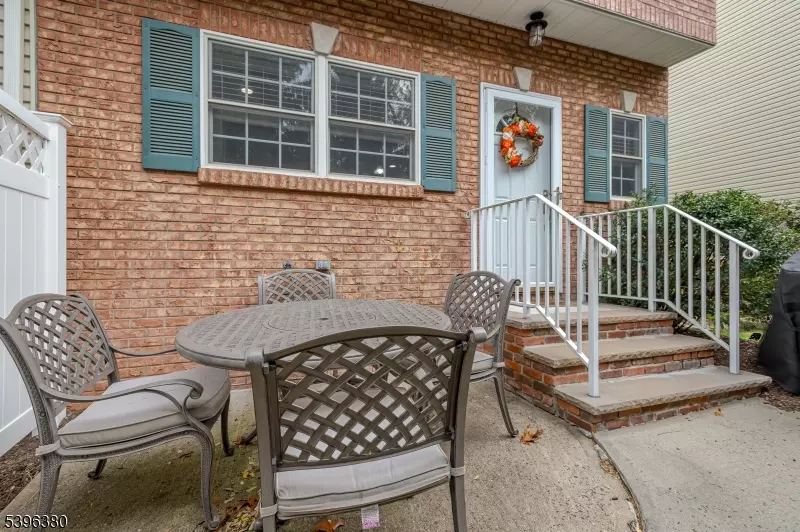 Scotch Plains Twp., NJ 07076,7 Riga Ct