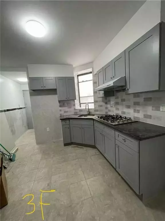 Brooklyn, NY 11220,658 46th ST