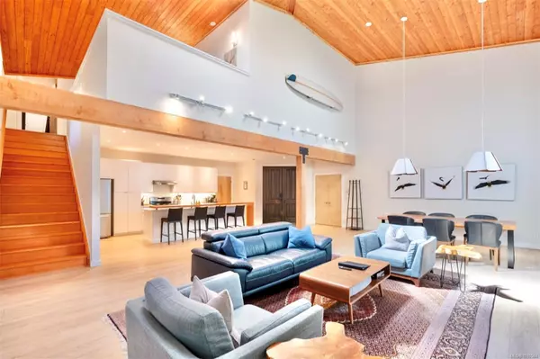 Tofino, BC V0R 2Z0,1316 Lynn Rd