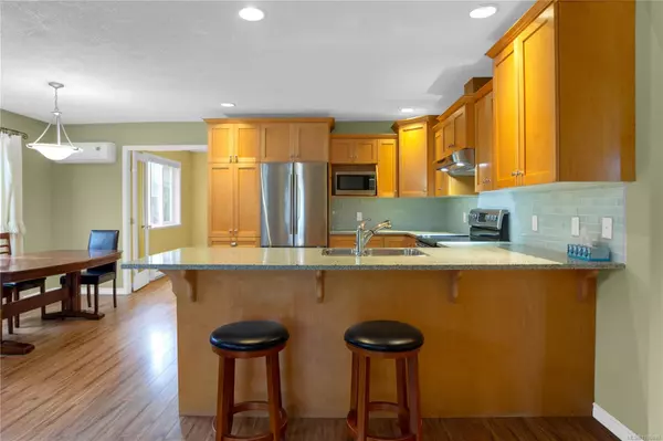 Duncan, BC V9L 3J6,396 Beech Ave