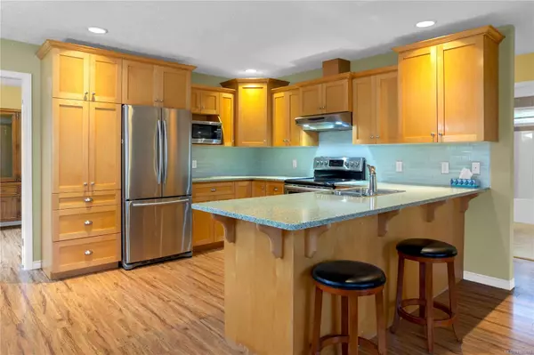 Duncan, BC V9L 3J6,396 Beech Ave