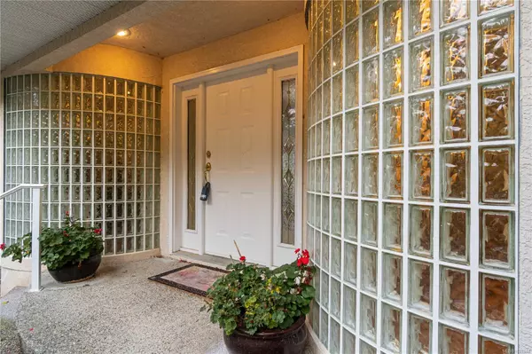 Lantzville, BC V0R 2H0,7297 Aulds Rd