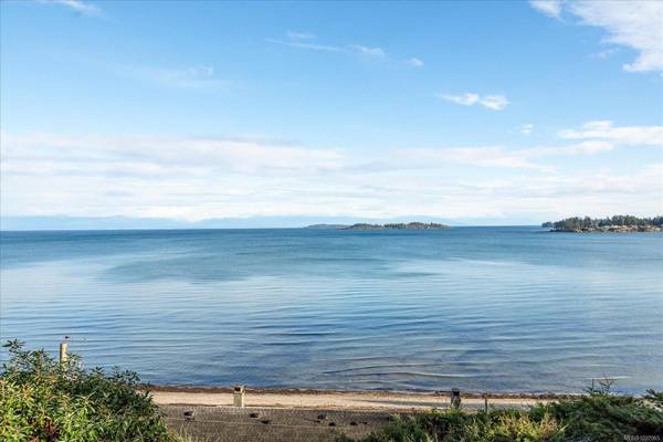 1145 Resort Dr #28, Parksville, BC V9P 2E3