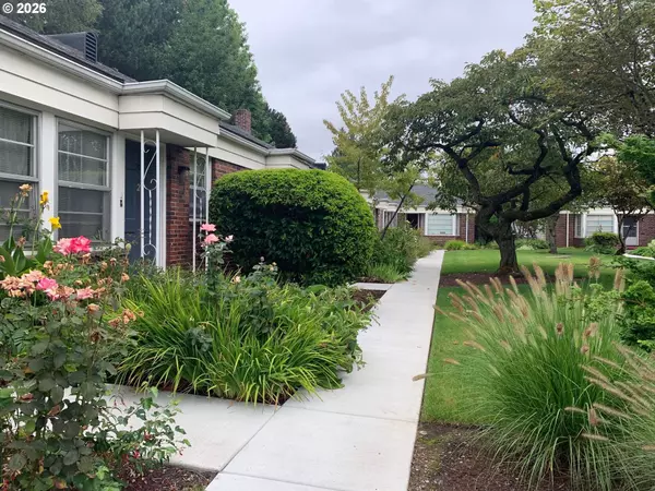 610 SE CESAR E CHAVEZ BLVD, Portland, OR 97214