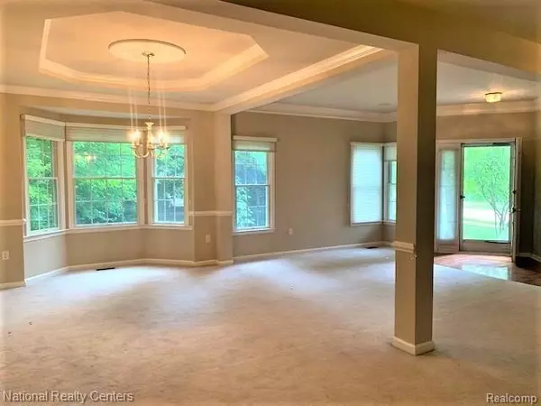 Novi, MI 48374,26298 FIELDSTONE DR