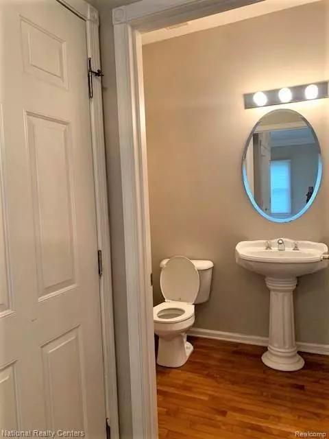 Novi, MI 48374,26298 FIELDSTONE DR