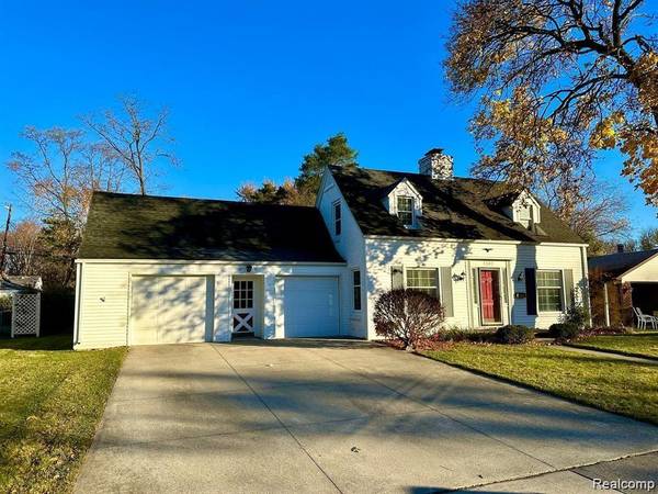 4302 SHERIDAN DR, Royal Oak, MI 48073