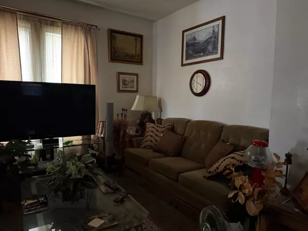 Freeport, IL 61032,118 N GREEN AVE