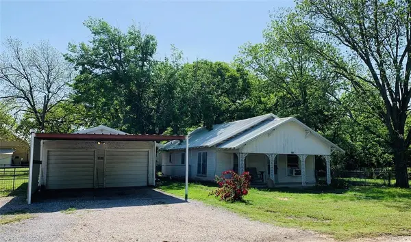 105 S Anderson Street,  Rising Star,  TX 76471