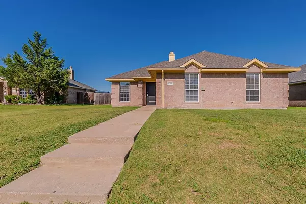 1304 Doris Drive,  Mesquite,  TX 75149