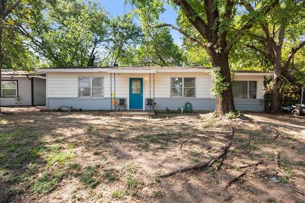 1704 Joyce Street, Arlington, TX 76010