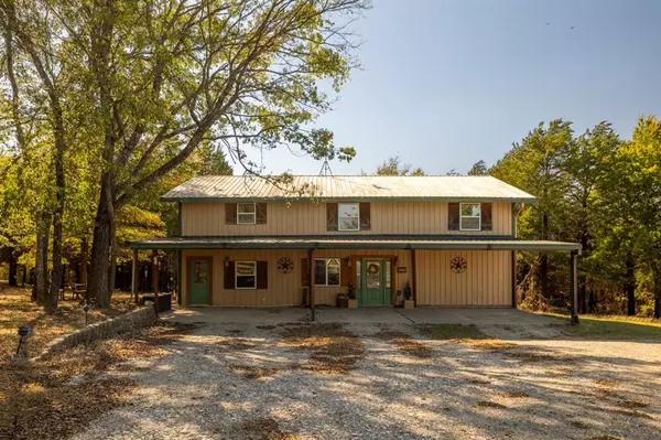 Bonham, TX 75418,1229 County Road 3105