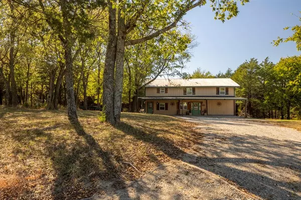 Bonham, TX 75418,1229 County Road 3105