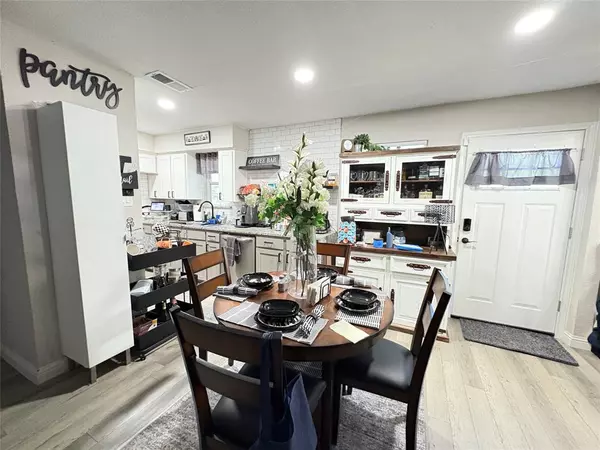 Denton, TX 76209,729 Hettie Street