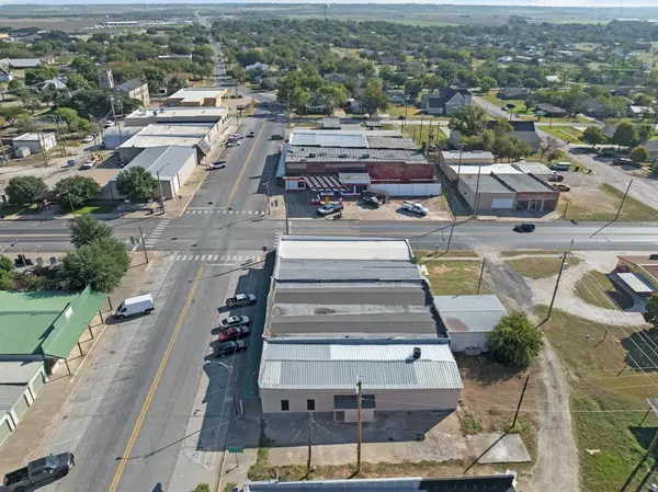 Itasca, TX 76055,109 W Main Street