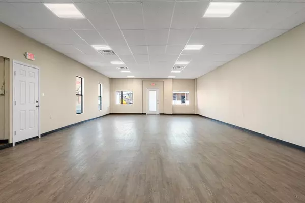 Itasca, TX 76055,109 W Main Street