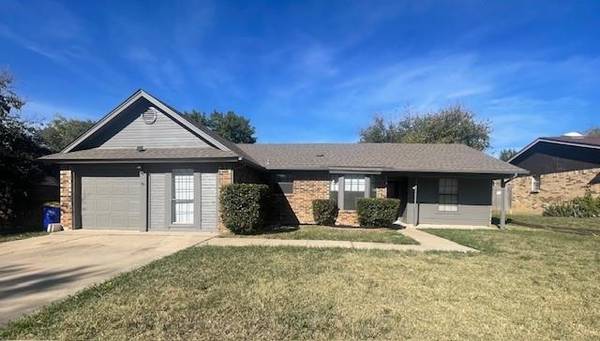 6413 Alta Vista Drive, Watauga, TX 76148