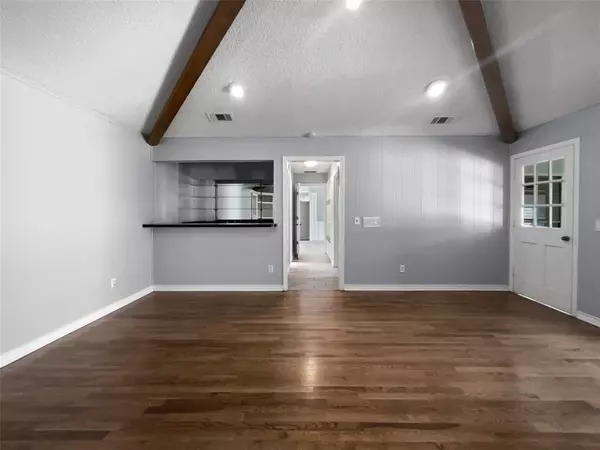 Dallas, TX 75227,5008 Urban Crest Road