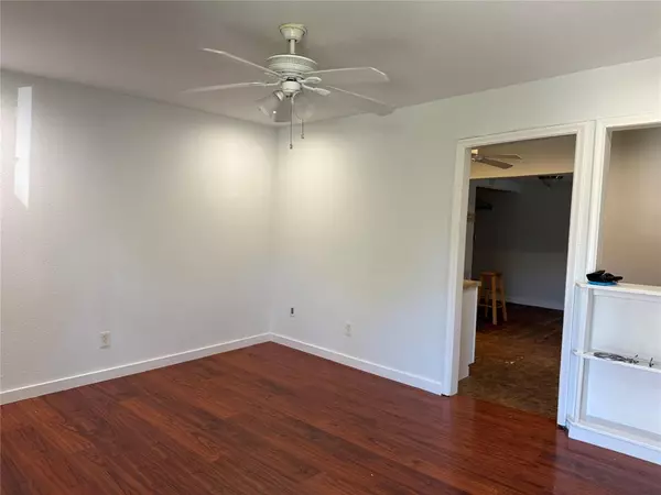 Dallas, TX 75217,638 Bethpage Avenue