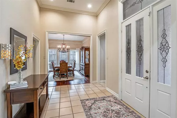 Dallas, TX 75252,17819 Lost View Road