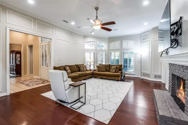 Dallas, TX 75252,17819 Lost View Road