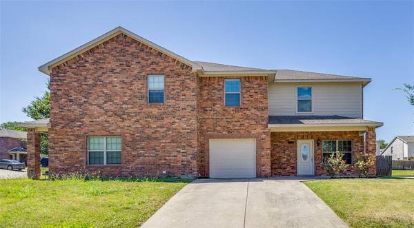 1001 E College Street, Princeton, TX 75407