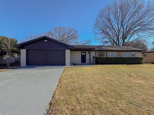 5809 Winifred Drive, Fort Worth, TX 76133