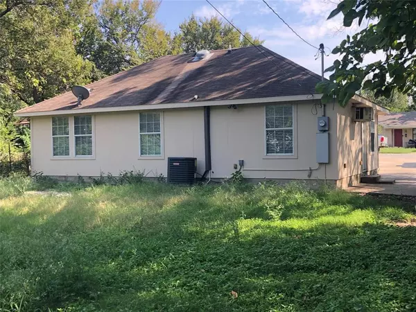 Grand Prairie, TX 75050,2606 Laurel Street