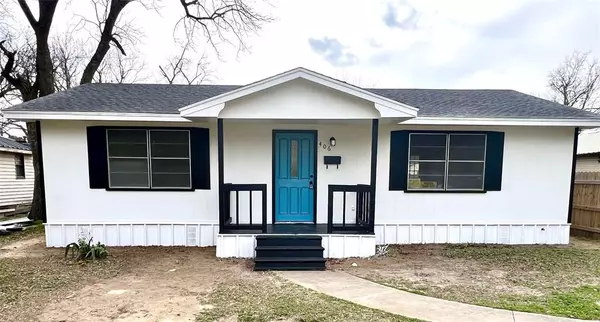 406 E Brazos Street, Groesbeck, TX 76642