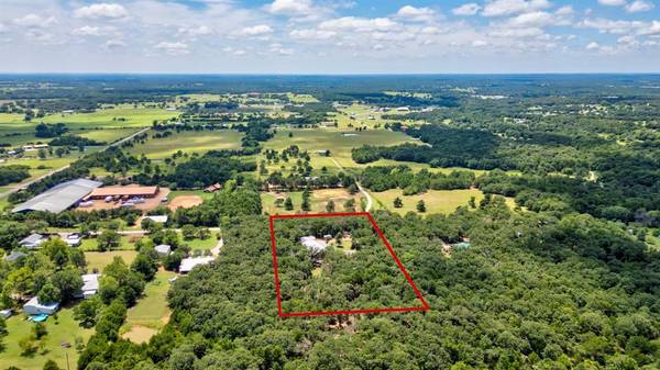 203 Eastern Valley Lane, Whitesboro, TX 76273
