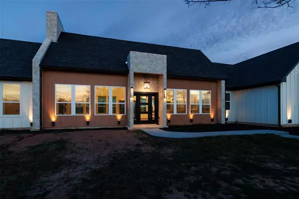 Joshua, TX 76058,7404 N Sundance Dr