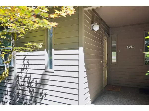 Portland, OR 97219,4594 SW CALDEW ST #A