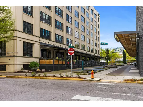 Portland, OR 97209,1400 NW IRVING ST #402